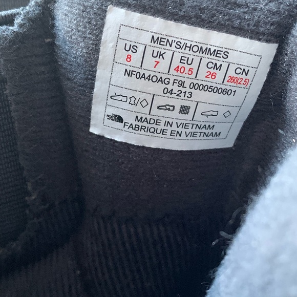 THE NORTH FACE Men’s Chilkat IV Pull-On Gray/Black Waterproof Heat Seeker Boots - Picture 11 of 12